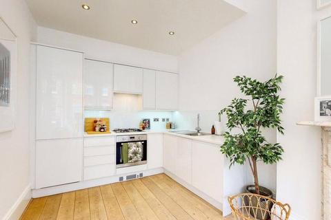 1 bedroom apartment to rent, Nottingham Place, Marylebone