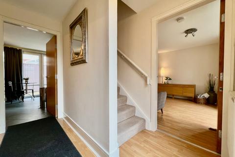 2 bedroom terraced house to rent, Hopetoun Street, New Town, Edinburgh, EH7