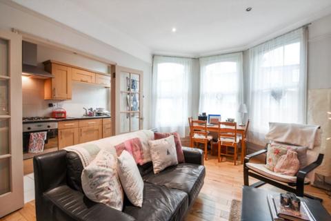 2 bedroom flat to rent, Hampden Road, London, N8