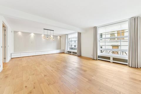 4 bedroom flat to rent, Belgravia House, Halkin Place, London