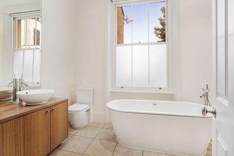 4 bedroom terraced house to rent, Hollywood Road, Chelsea, London