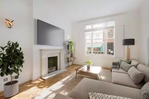 4 bedroom terraced house to rent – pohled 3