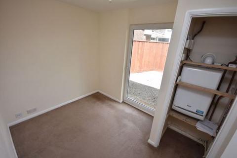 3 bedroom semi-detached bungalow to rent, Culvert Road, Exeter