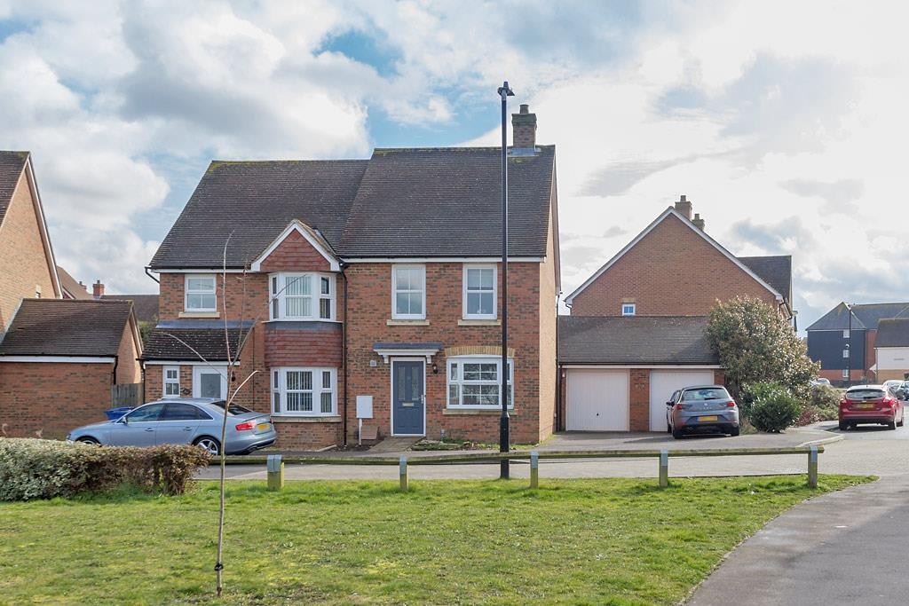 Bluebell Drive, Sittingbourne 3 bed semidetached house £1,150 pcm (£