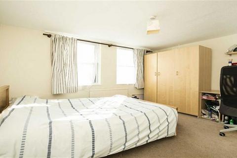 4 bedroom flat to rent, NW1