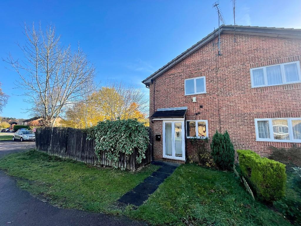 Harlestone Close, Barton Hills, Luton, Bedfordshire, LU3 4DW 1 bed