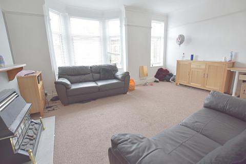 2 bedroom flat to rent, Dunlop Avenue, Nottingham