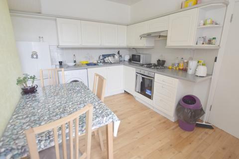 2 bedroom flat to rent, Dunlop Avenue, Nottingham