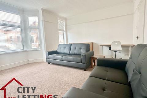 2 bedroom flat to rent, Dunlop Avenue, Nottingham