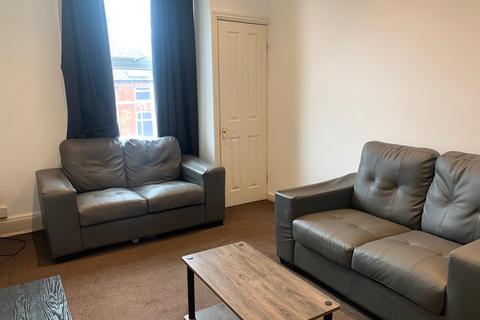 1 bedroom apartment to rent, Flat 2, Providence Avenue, Leeds, West Yorkshire, LS6