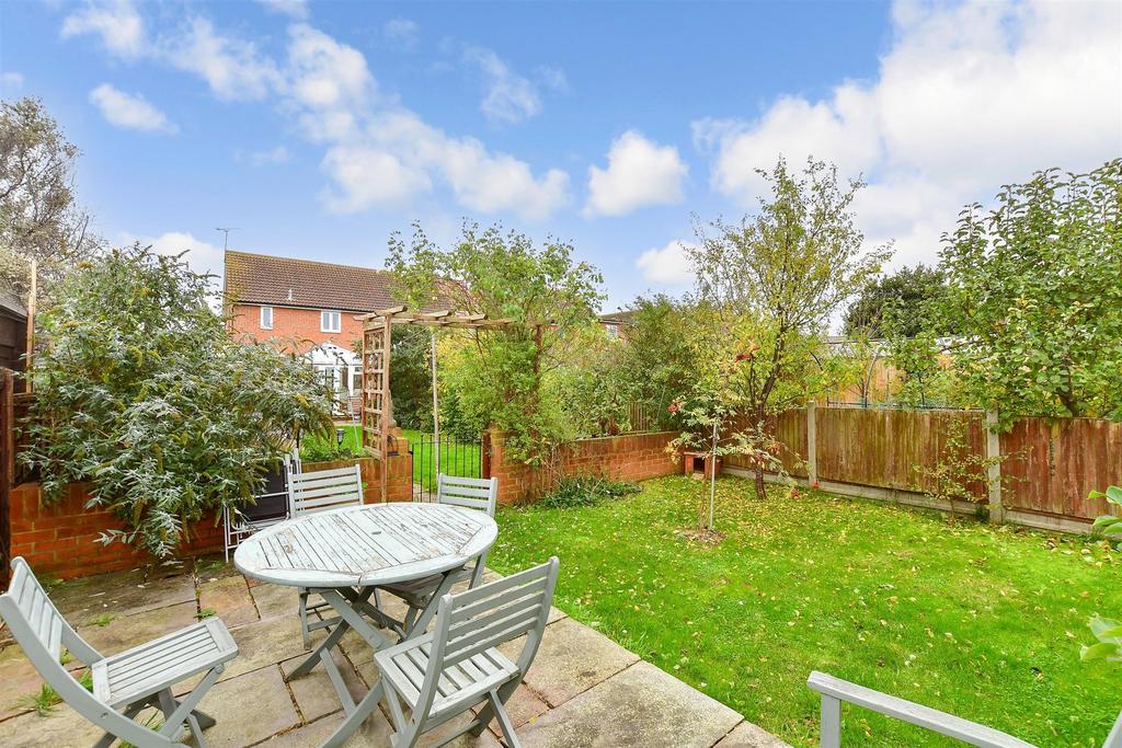 Grimshill Road, Whitstable, Kent 3 bed semidetached house for sale £
