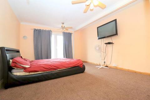 212 Barton Road, Luton, LU3 3NH