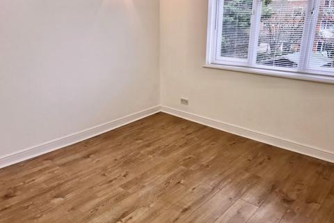 1 bedroom flat to rent, Stuart Road, Harrow Weald, HA3