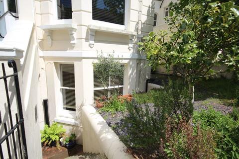 2 bedroom flat to rent, ALFRED ROAD, BRIGHTON