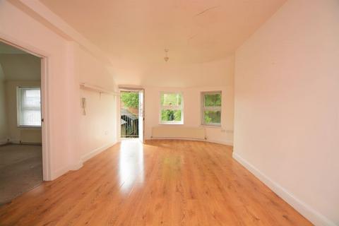 1 bedroom apartment to rent, Amersham Hill, High Wycombe