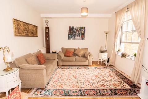 2 bedroom apartment for sale, Royal Drive, London N11