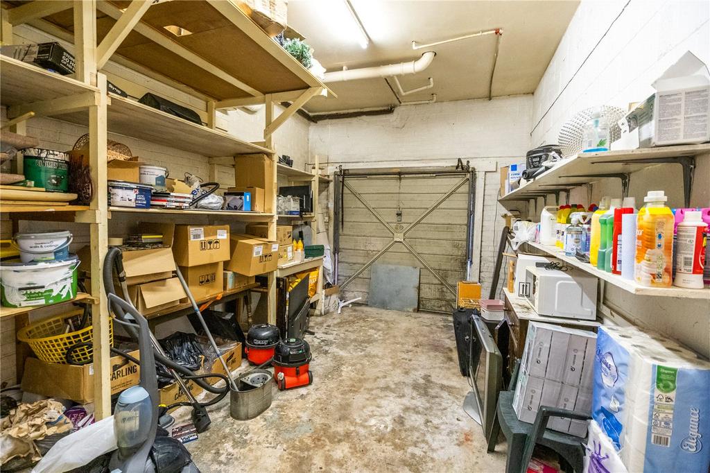 Garage/Store