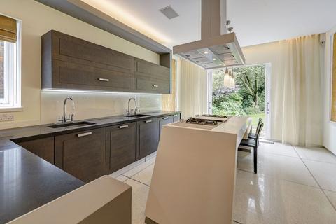 6 bedroom detached house to rent, Springfield Road, St John’s Wood NW8