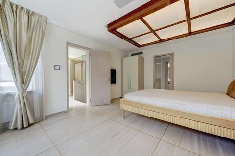 6 bedroom detached house to rent, Springfield Road, St John’s Wood NW8