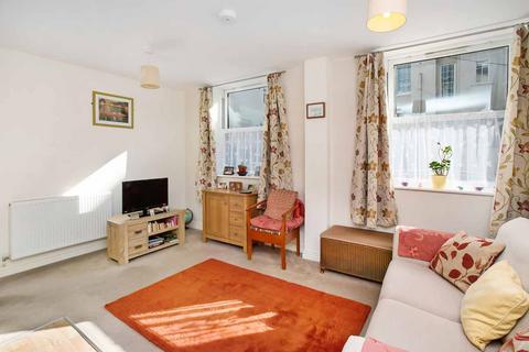 2 bedroom apartment for sale, Carlton Place Teignmouth TQ14 8FQ