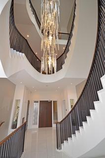 3 bedroom apartment to rent, Hadley Wood EN4