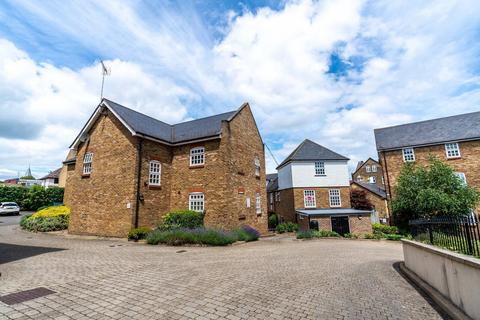 1 bedroom apartment to rent, Davy Court, Rochester, Kent, ME1