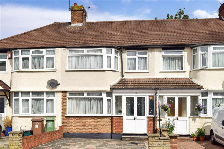 Alexandra Avenue, Sutton, Surrey 3 bed terraced house £425,000