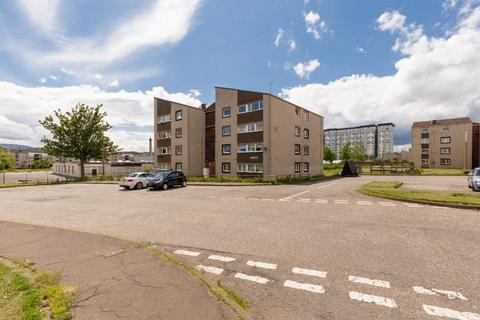 2 bedroom flat to rent, Calder Gardens, Sighthill, Edinburgh, EH11
