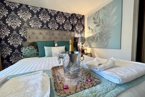 Studio to rent, Cranleigh Road, Southbourne, Bournemouth