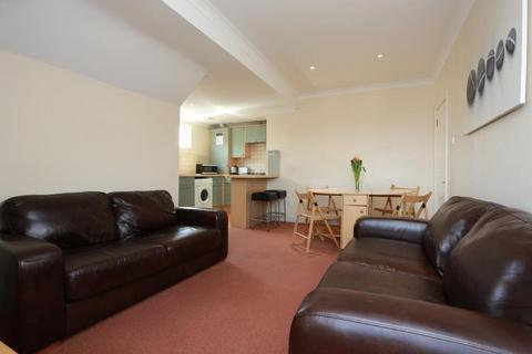 2 bedroom flat to rent, Southern Road, Southbourne, Bournemouth