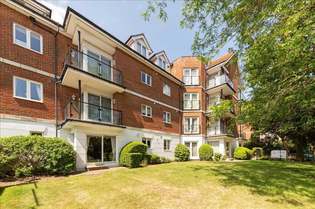 Marian Lodge, 5 The Downs, Wimbledon 2 bed apartment to rent £2,390