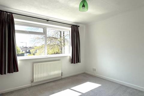 64 Ingleglen, Farnham Common, Slough, SL2 3QB
