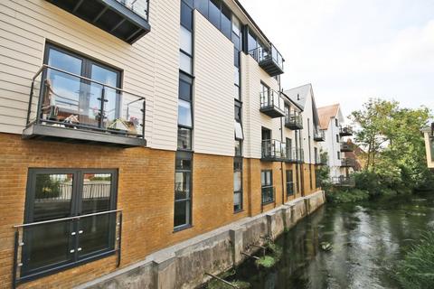 2 bedroom apartment to rent, Stour Street, Canterbury CT1