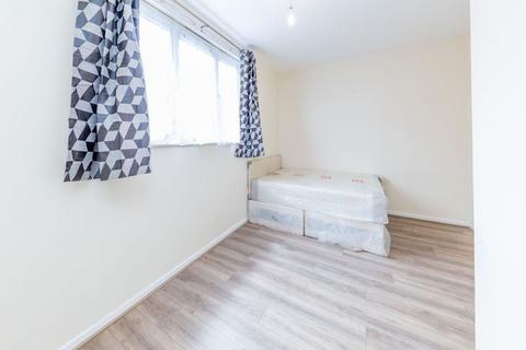 3 bedroom maisonette to rent, N7