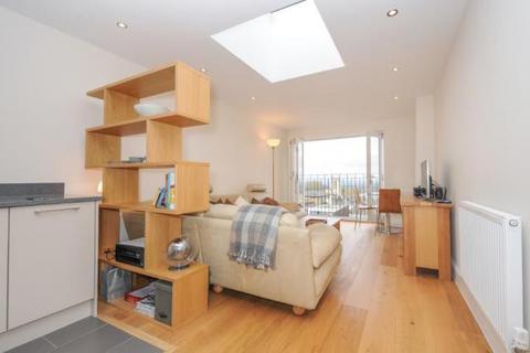 1 bedroom flat to rent, Crystal Palace, London SE19