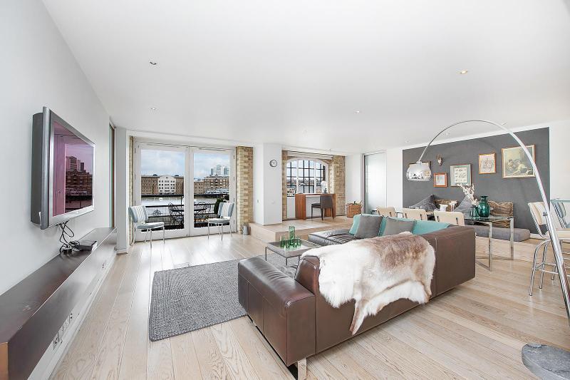 Butlers Wharf Building 36 Shad Thames London Se1 2 Bed Apartment Image 1 Of 11 Reception