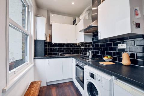 1 bedroom flat for sale, Finsbury Park N4