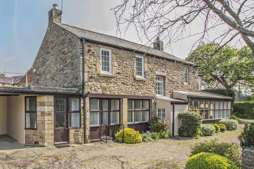 Aydon Road, Corbridge NE45 3 bed detached house for sale £575,000
