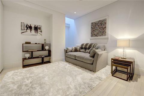 2 bedroom flat for sale - Burlington Gate, 25 Cork Street, London, W1S