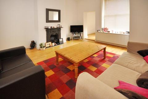 2 bedroom flat to rent, Dyne Road, Kilburn NW6