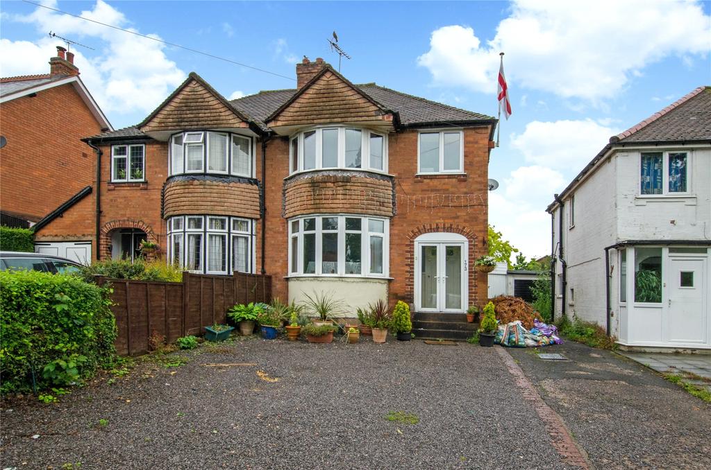Easemore Road, Redditch, Worcestershire, B98 3 bed semidetached house