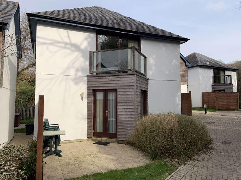 The Valley, Carnon Downs, Truro 2 bed house £1,450 pcm (£335 pw)