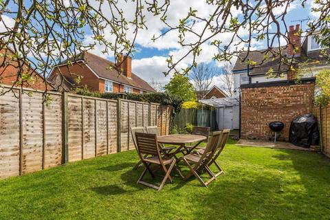 3 bedroom cottage to rent, West Horsley