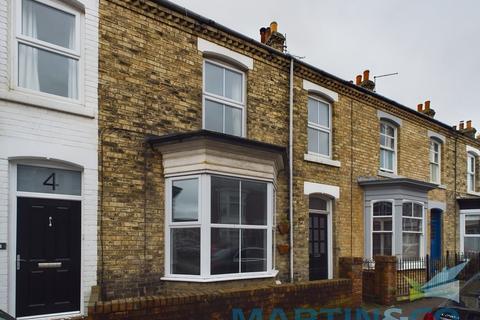 4 bedroom terraced house to rent, Eden Street, Saltburn-by-the-sea