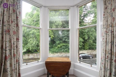 4 bedroom flat to rent, Dean Park Crescent, Stockbridge, Edinburgh, EH4