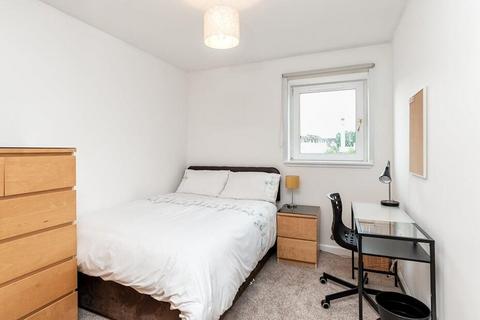 2 bedroom flat to rent, Fraser Road, City Centre, Aberdeen, AB25