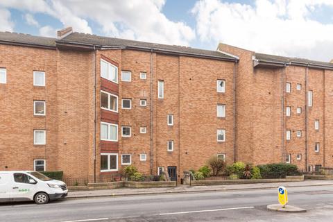 Flat 5, 132 Pleasance, Edinburgh, EH8 9TL