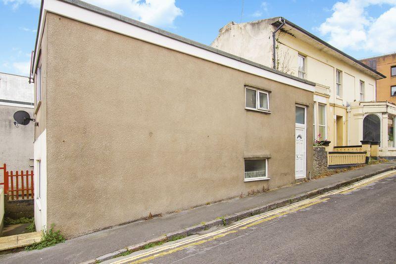 Weston Seafront, WestonSuperMare 1 bed apartment £75,000