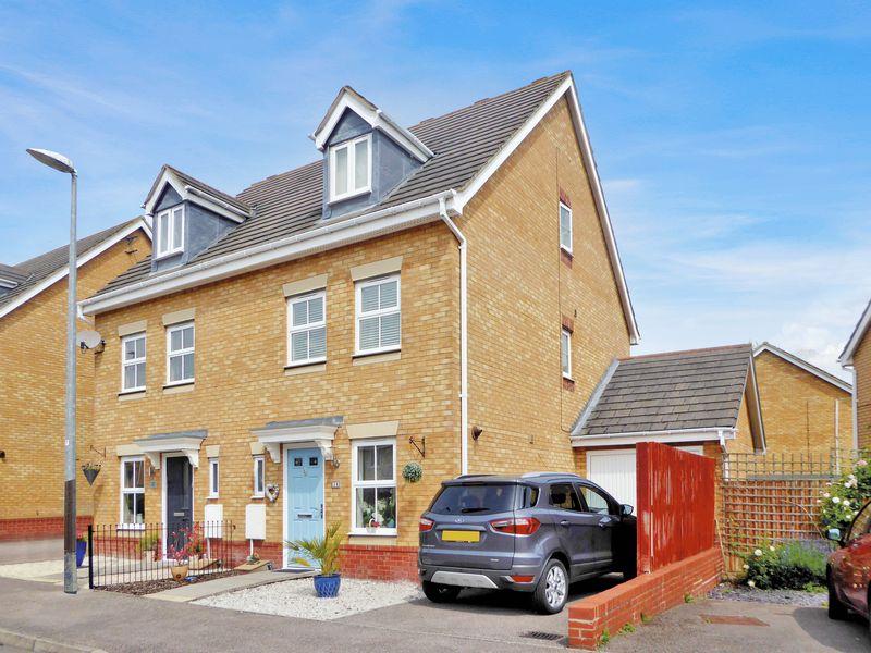 Farriers Way, Houghton Regis 3 bed semidetached house £310,000