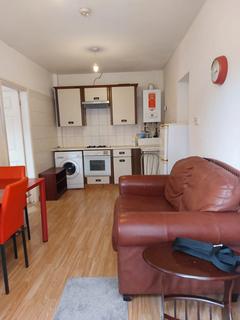 1 bedroom flat to rent, Montcliffe Crescent, Manchester M16